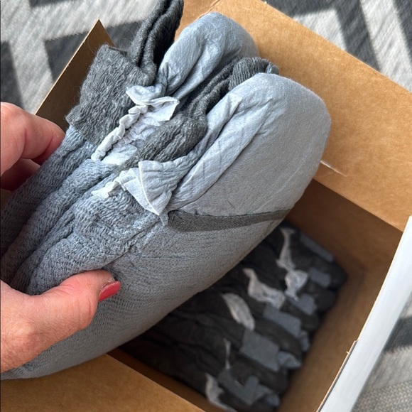 Real-Fit Men's Depends Underwear, Gray, Open box of 8 - not 12, L/XL - Picture 8 of 14